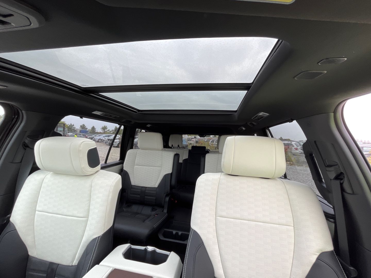 Toyota Sequoia Capstone 2023