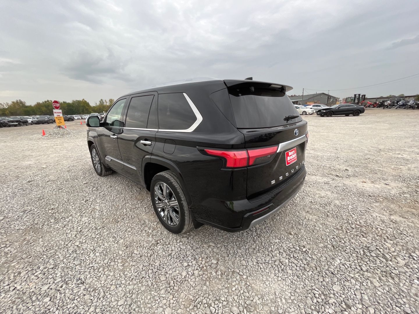 Toyota Sequoia Capstone 2023