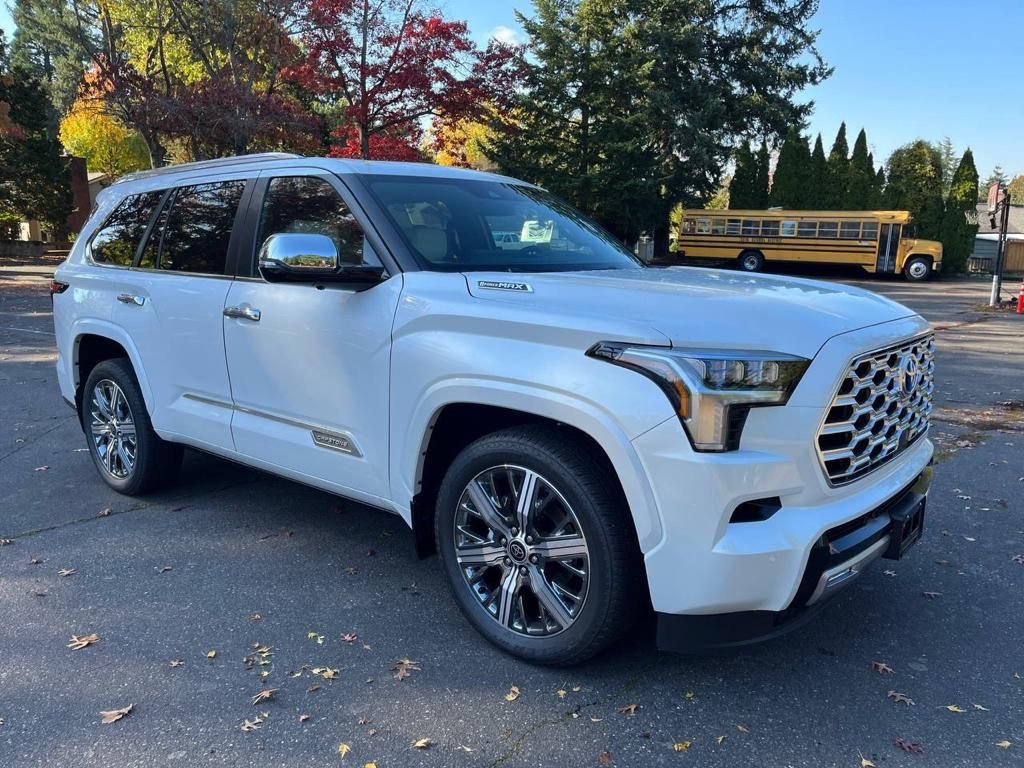 Toyota Sequoia Capstone 2023