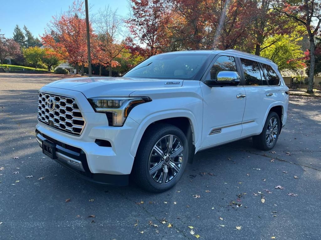 Toyota Sequoia Capstone 2023