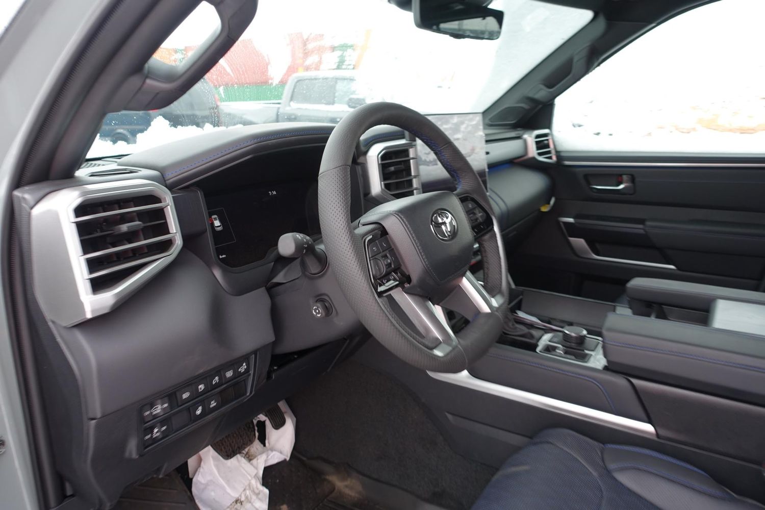 Toyota Sequoia Platinum 2024