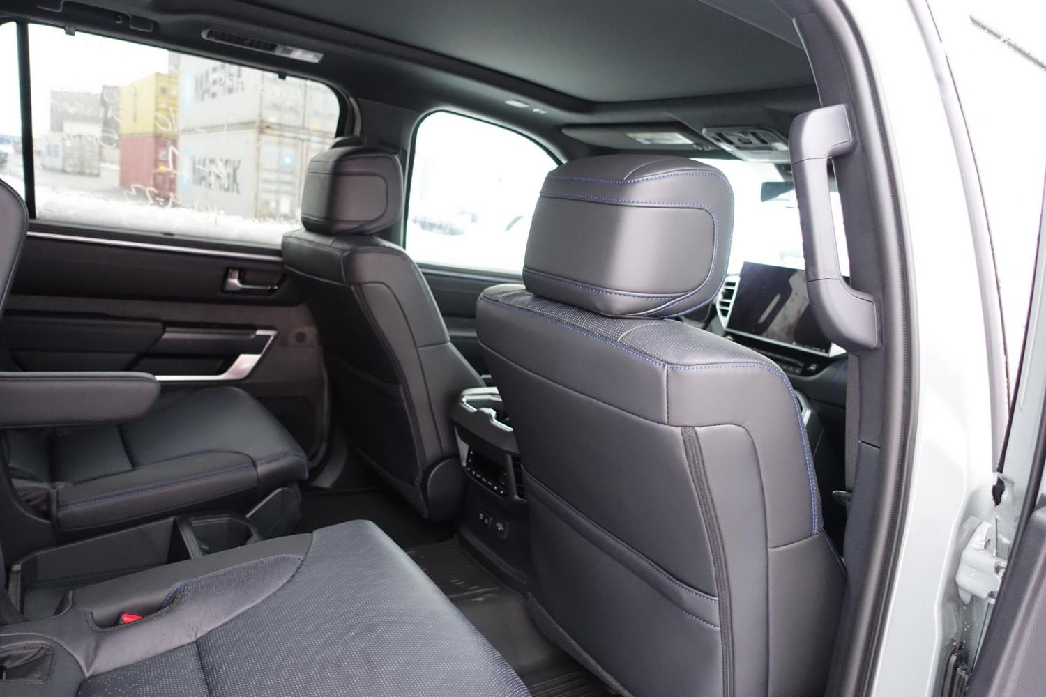 Toyota Sequoia Platinum 2024