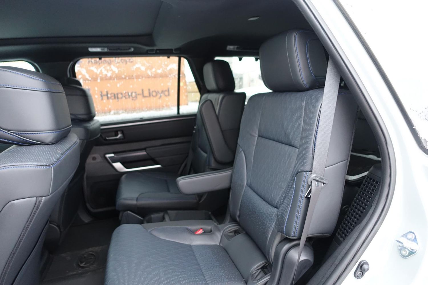 Toyota Sequoia Platinum 2024