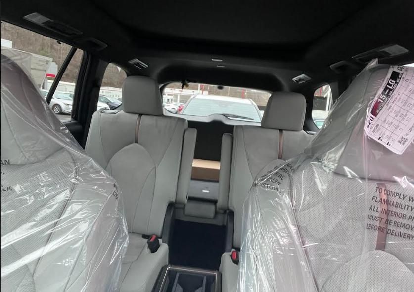 Toyota Grand Highlander Hybrid MAX Platinum 2024