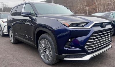 Toyota Grand Highlander Hybrid MAX Platinum 2024