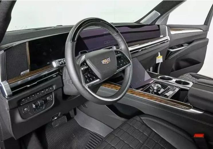 Cadillac Escalade Sport Platinum ESV 2025