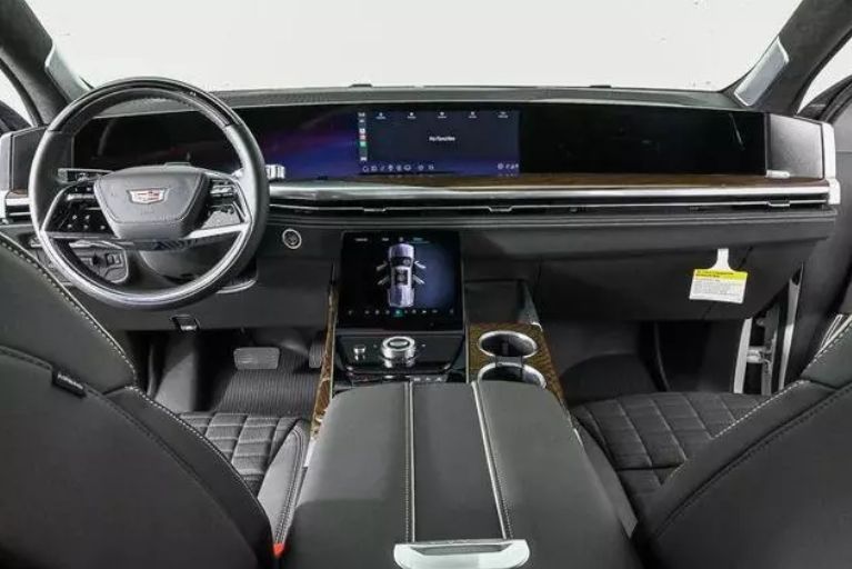 Cadillac Escalade Sport Platinum ESV 2025