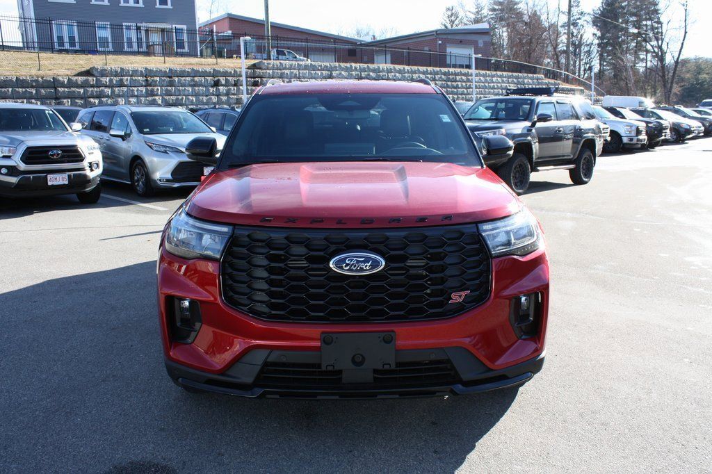 Ford Explorer ST 2025