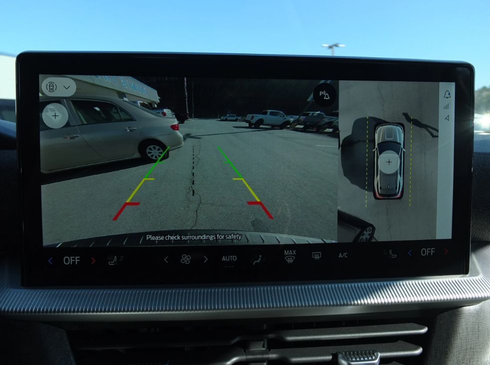 Ford Explorer Platinum 2025