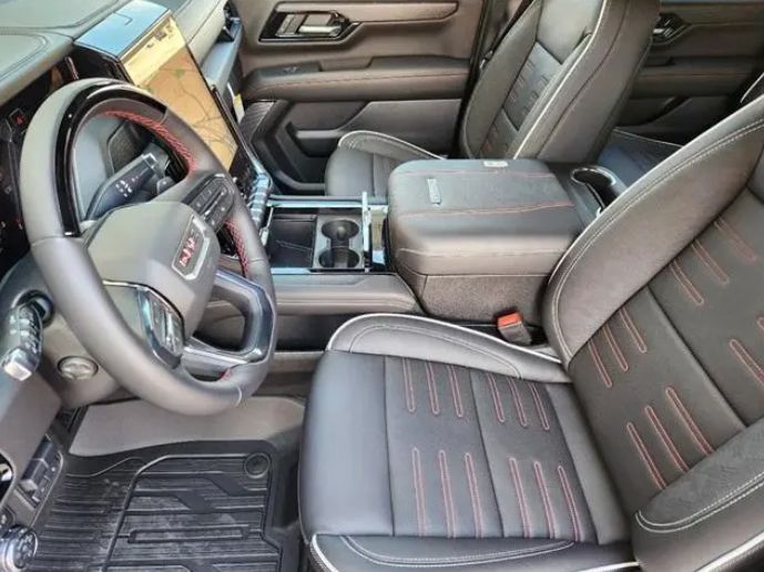 GMC Yukon AT4 Ultimate 2025