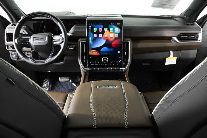 GMC Yukon Denali Ultimate 2025