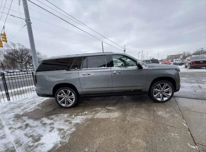 Cadillac Escalade Sport Platinum ESV 2025