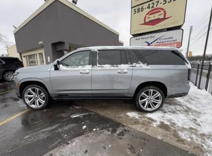 Cadillac Escalade Sport Platinum ESV 2025