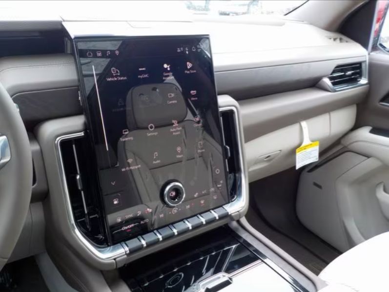 GMC Yukon Denali 2025