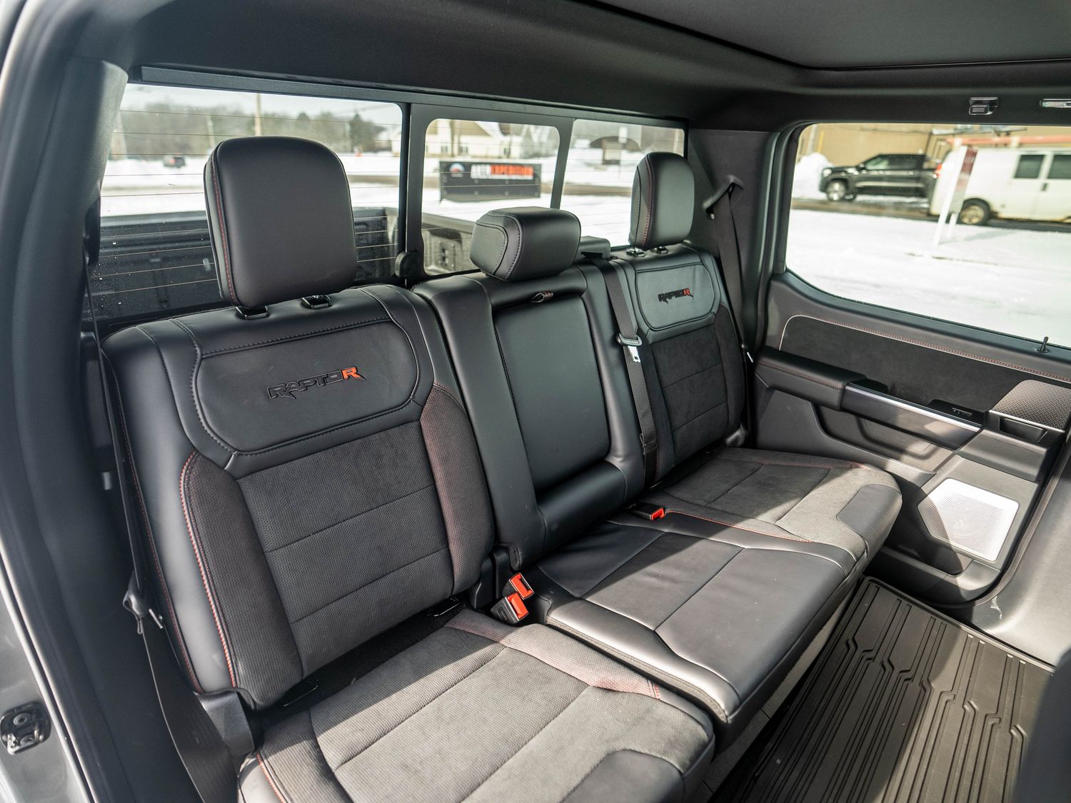 Ford F-150 Raptor R  2025