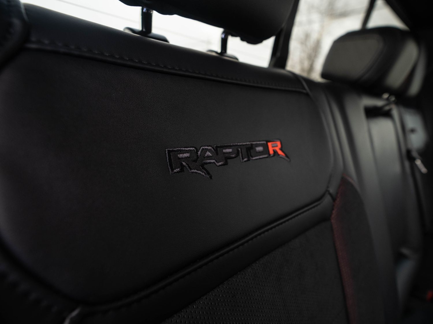 Ford F-150 Raptor R  2025