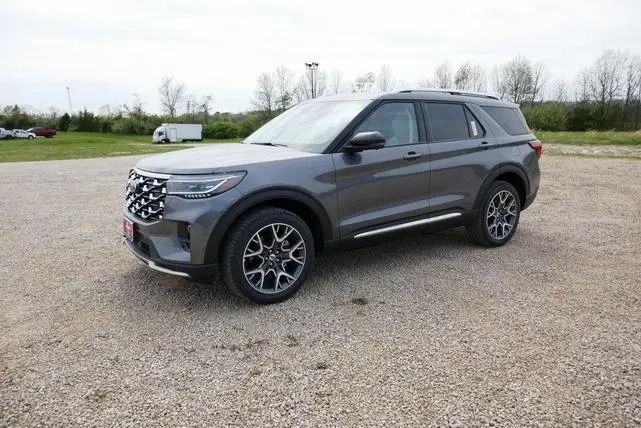 Ford Explorer Platinum 2025