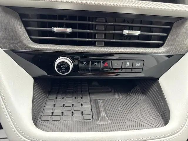 Ford Explorer Platinum 2025