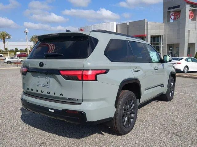 Toyota Sequoia Platinum 2025