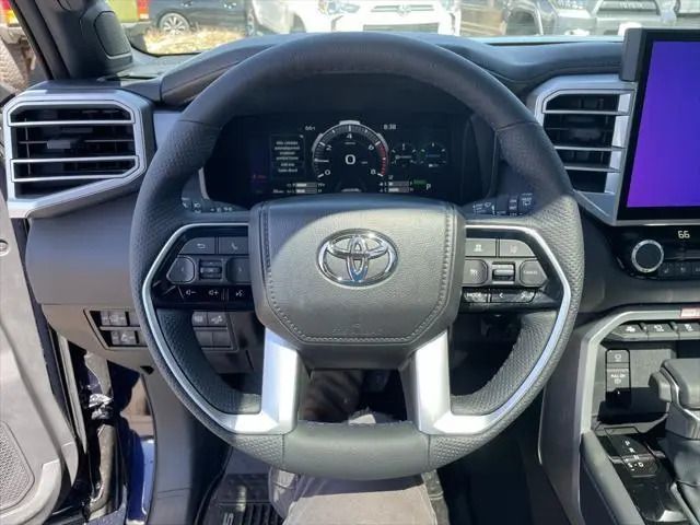 Toyota Sequoia Platinum 2025