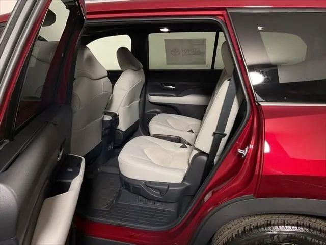 Toyota Grand Highlander Hybrid MAX Platinum 2025