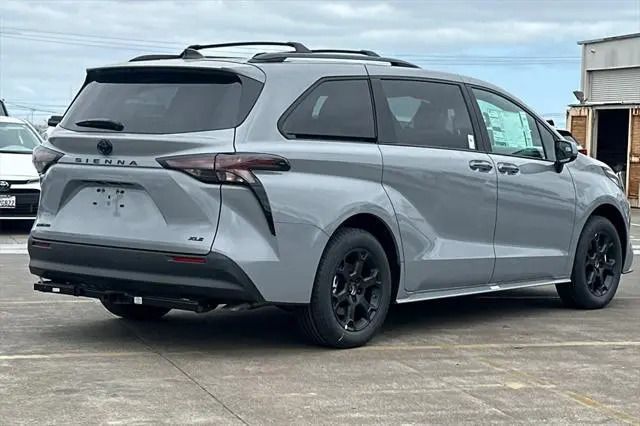 Toyota Sienna Woodland Edition 2025