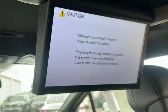 Toyota Sienna Woodland Edition 2025