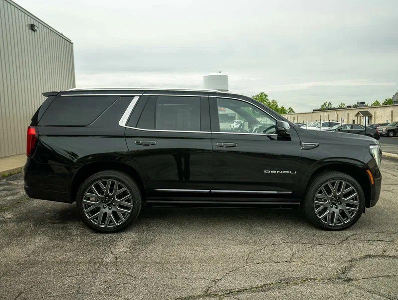 GMC Yukon Denali Ultimate 2025