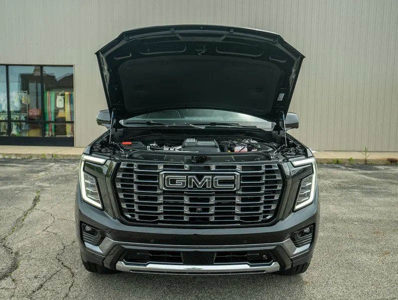 GMC Yukon Denali Ultimate 2025