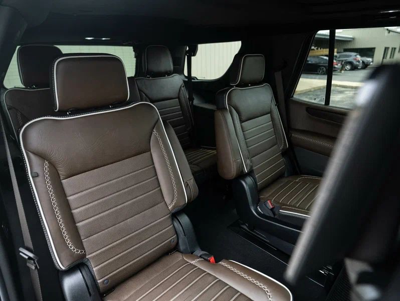 GMC Yukon Denali Ultimate 2025