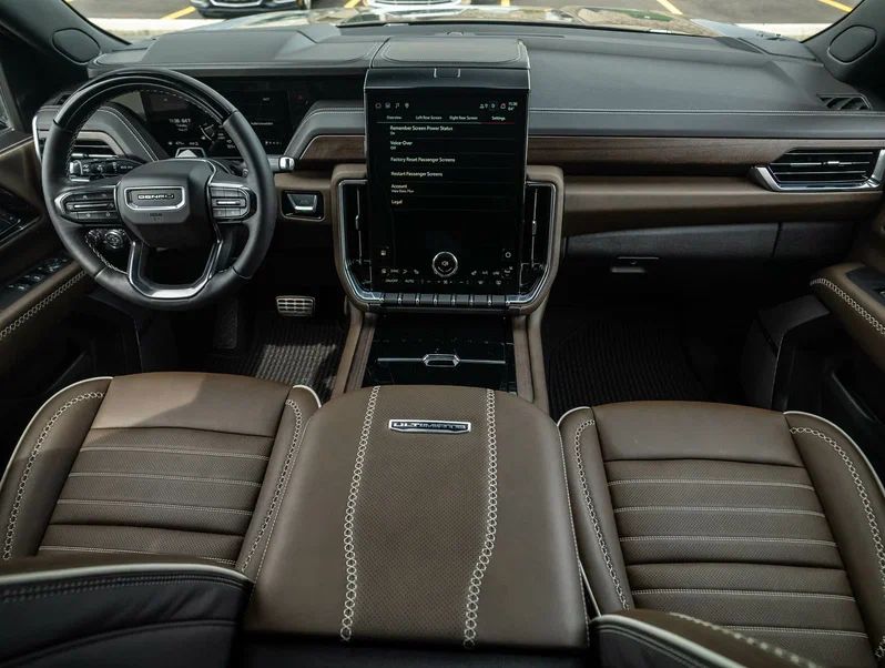 GMC Yukon Denali Ultimate 2025