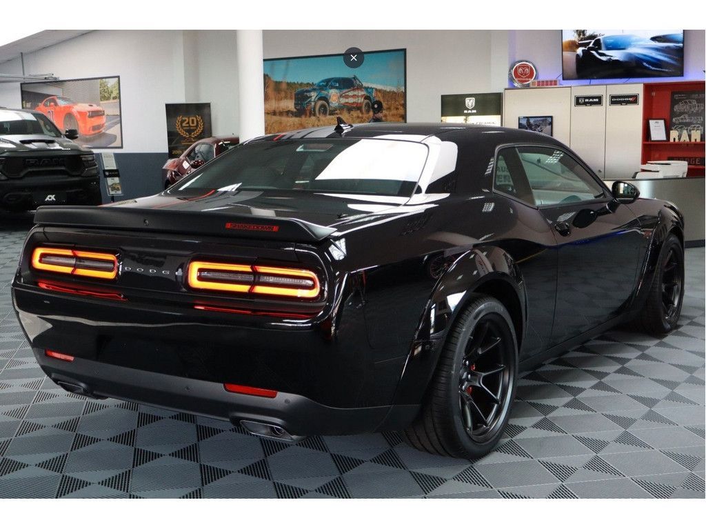 Dodge Challenger R/T Scat Pack Widebody 2023