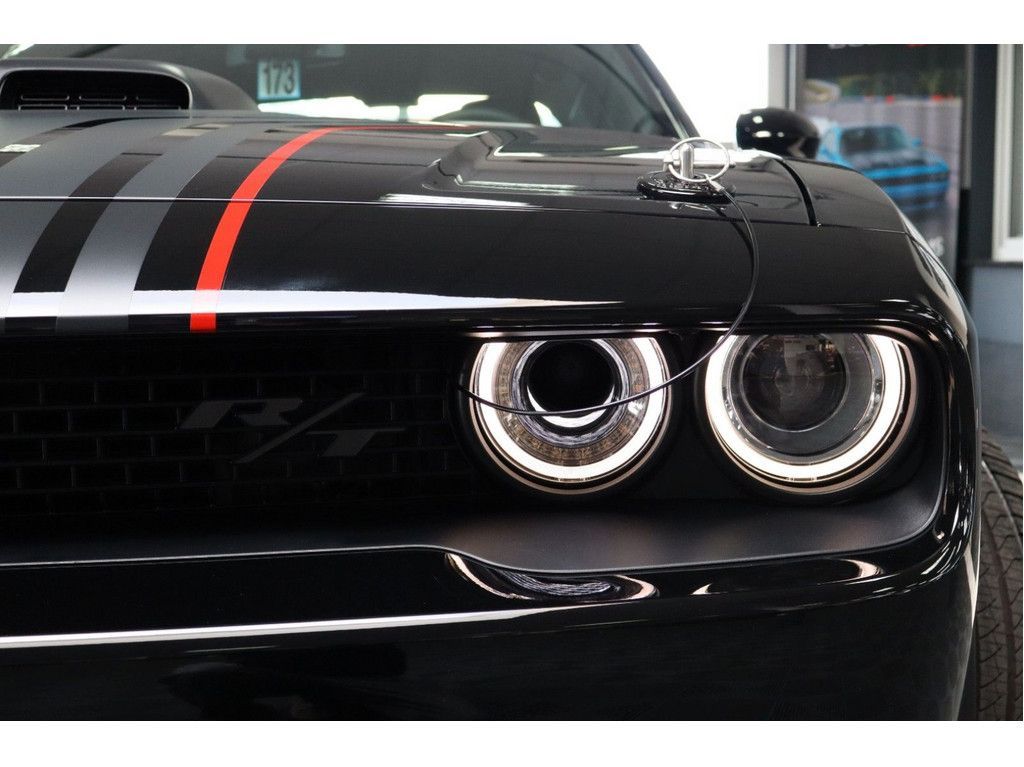 Dodge Challenger R/T Scat Pack Widebody 2023