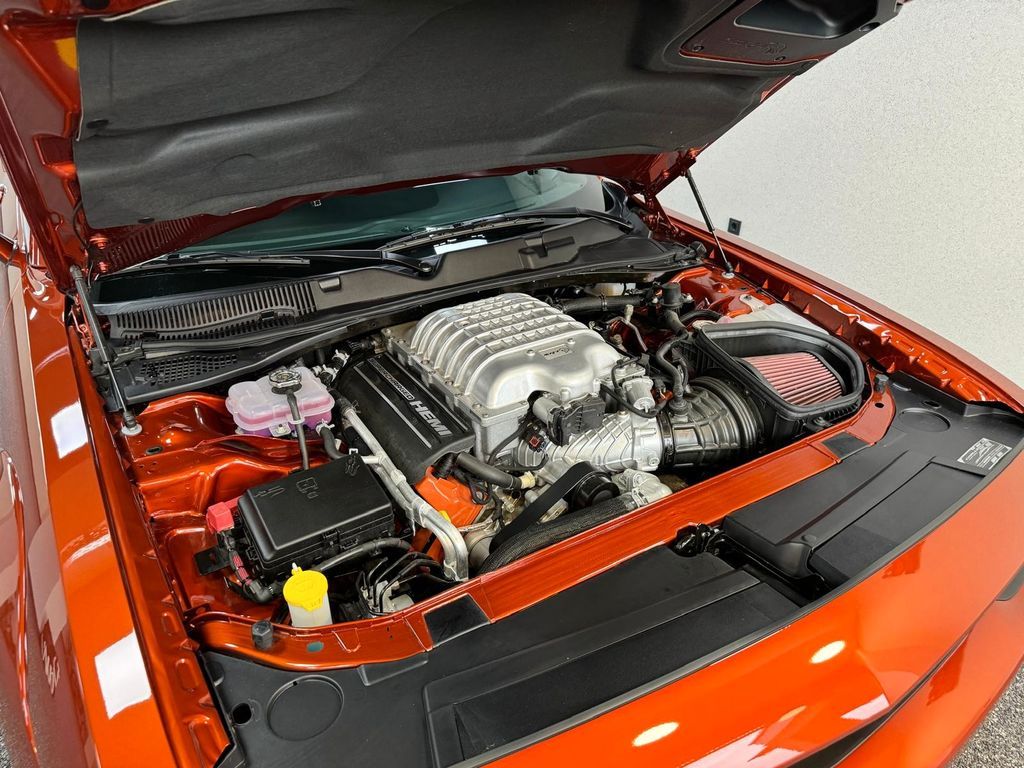 Dodge Challenger SRT Hellcat Widebody Jailbreak 2023