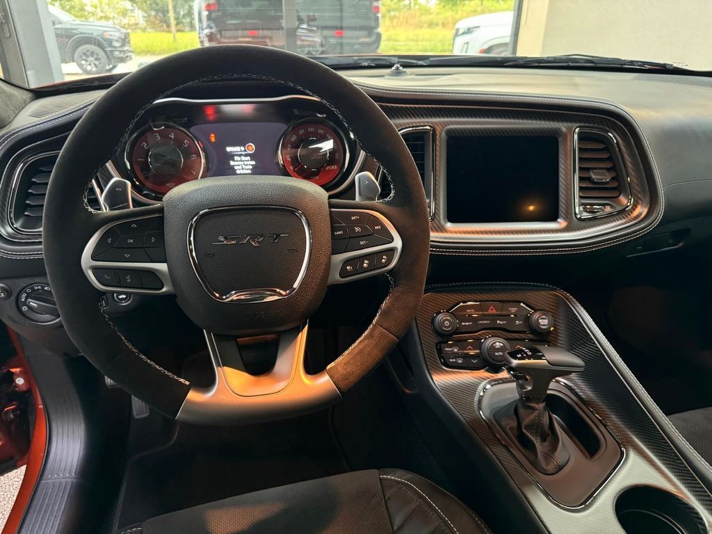 Dodge Challenger SRT Hellcat Widebody Jailbreak 2023