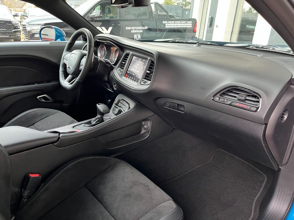 Dodge Challenger R/T Scat Pack Widebody 2023