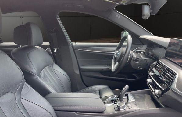 BMW 530e xDrive M Sport