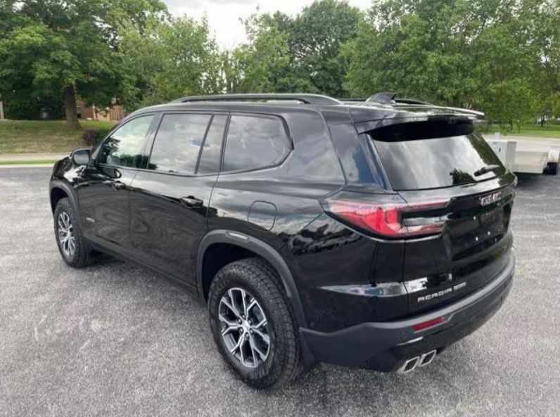 GMC Acadia AT4 2026