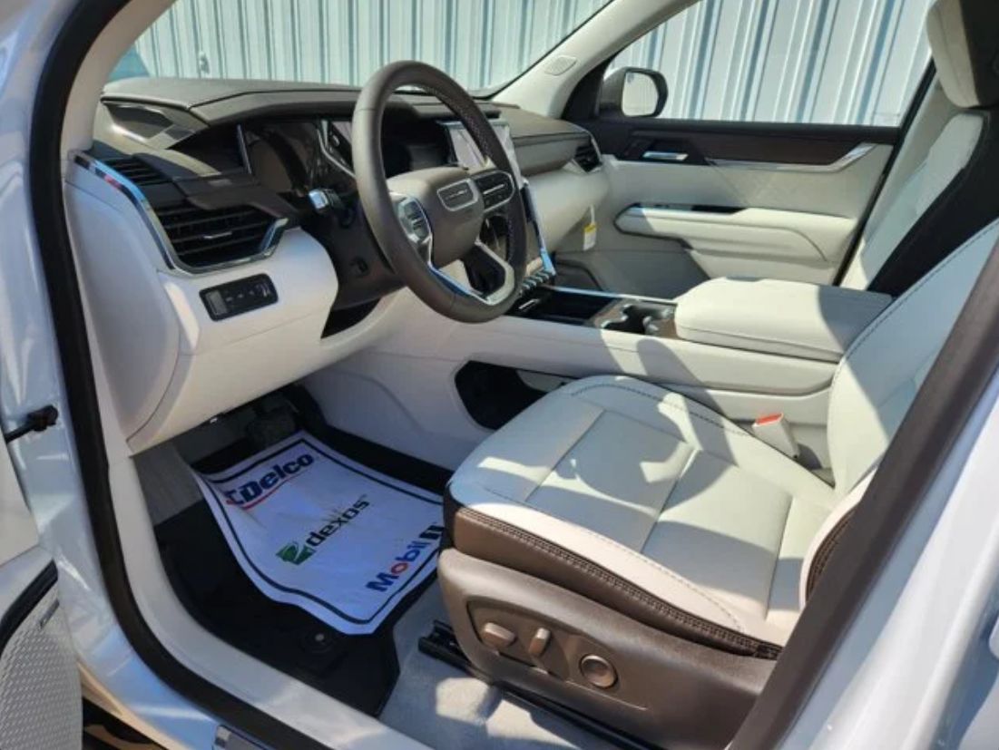 GMC Acadia Denali 2026