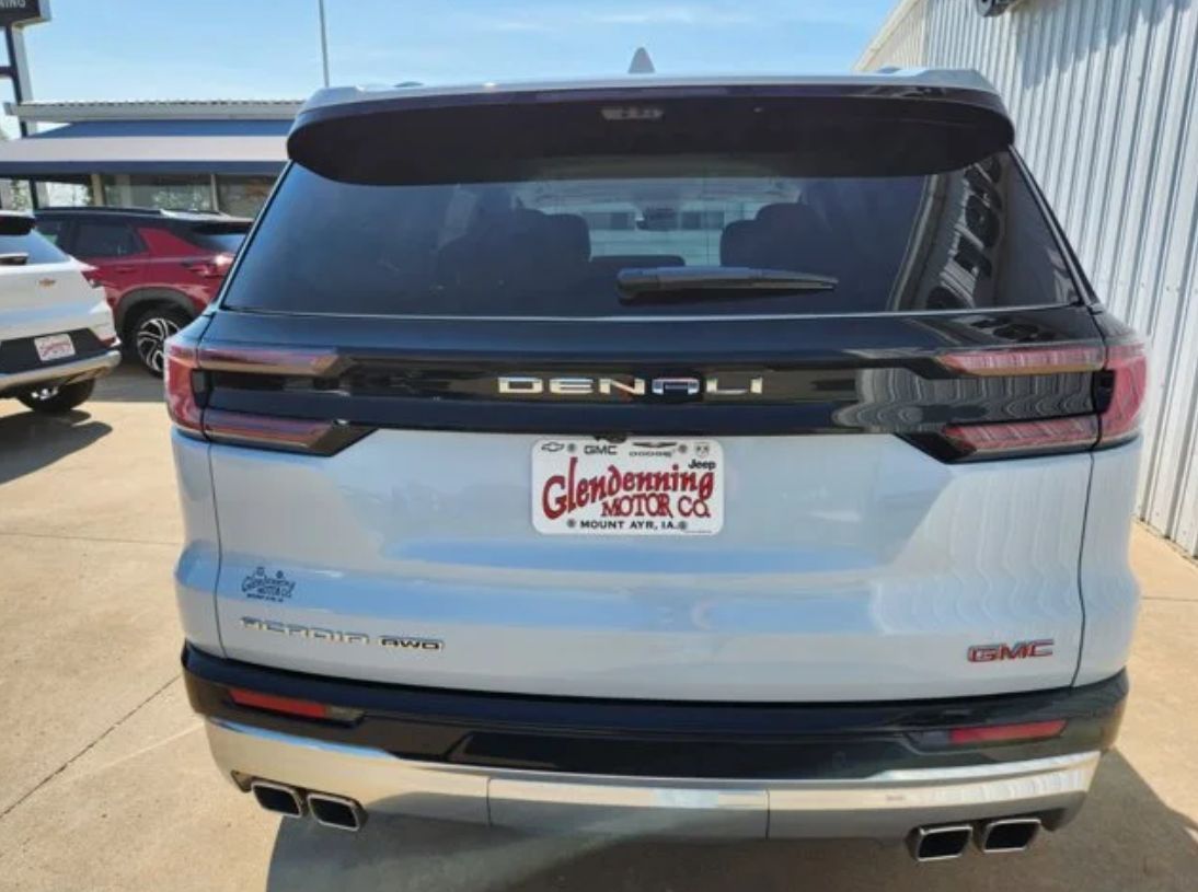 GMC Acadia Denali 2026