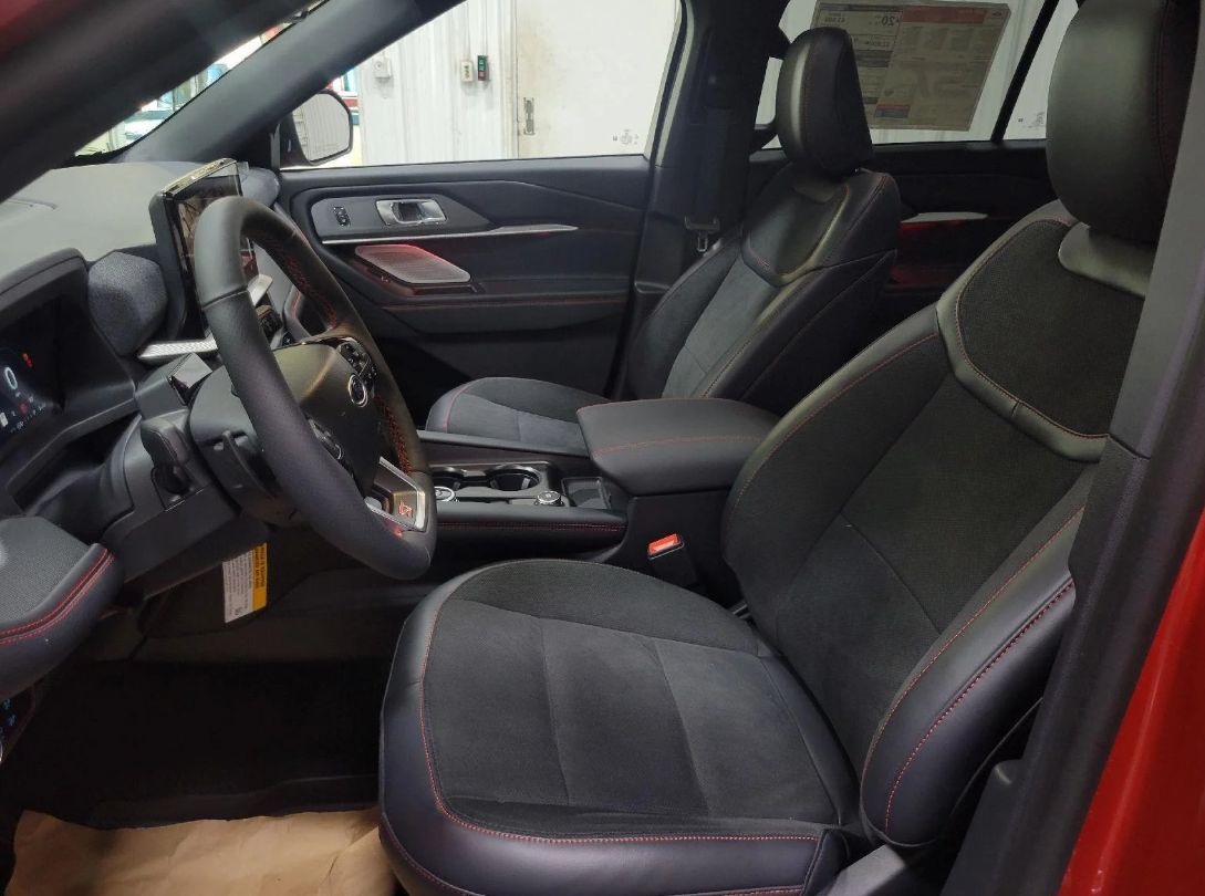 Ford Explorer ST 2026