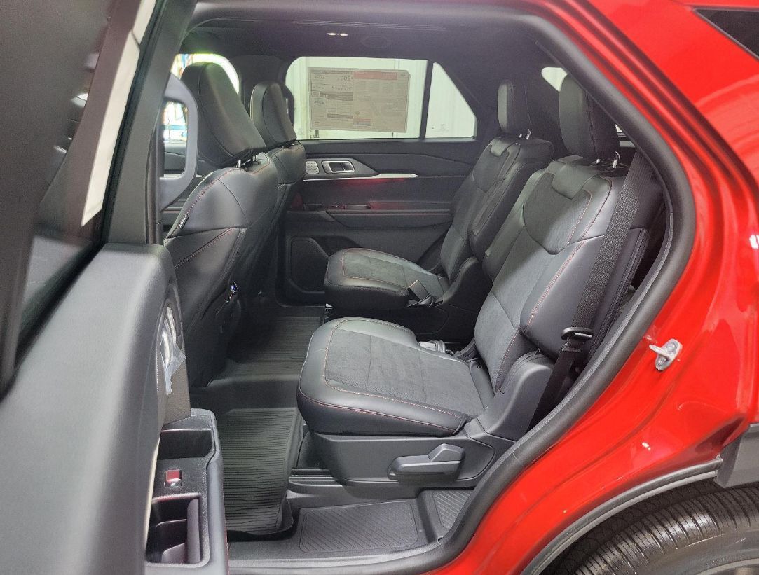 Ford Explorer ST 2026