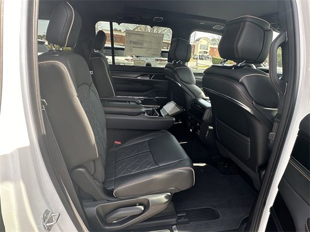 Jeep Wagoneer Grand Series III Obsidian 2025