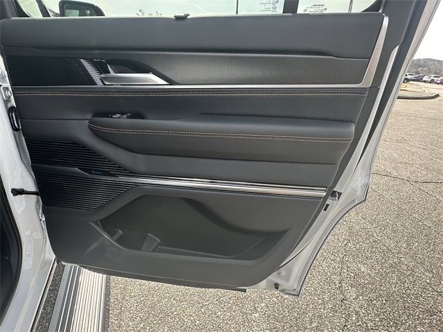 Jeep Wagoneer Grand Series III Obsidian 2025