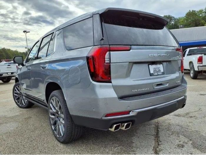 GMC Yukon Denali Ultimate 2025