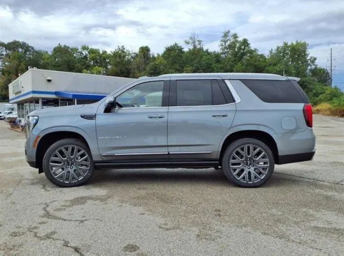 GMC Yukon Denali Ultimate 2025