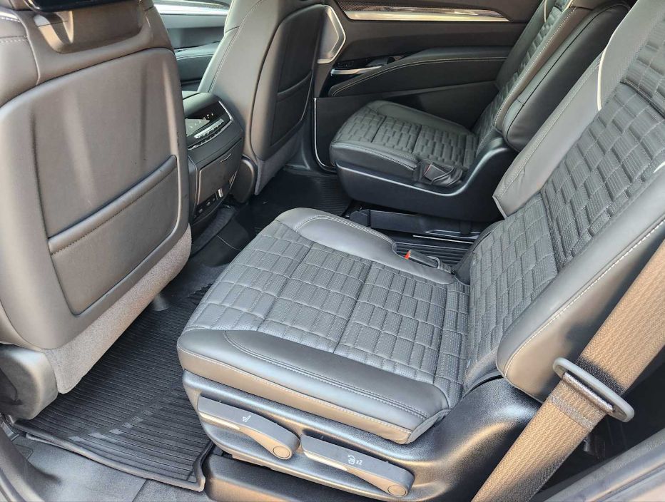 Cadillac Escalade-V  2025