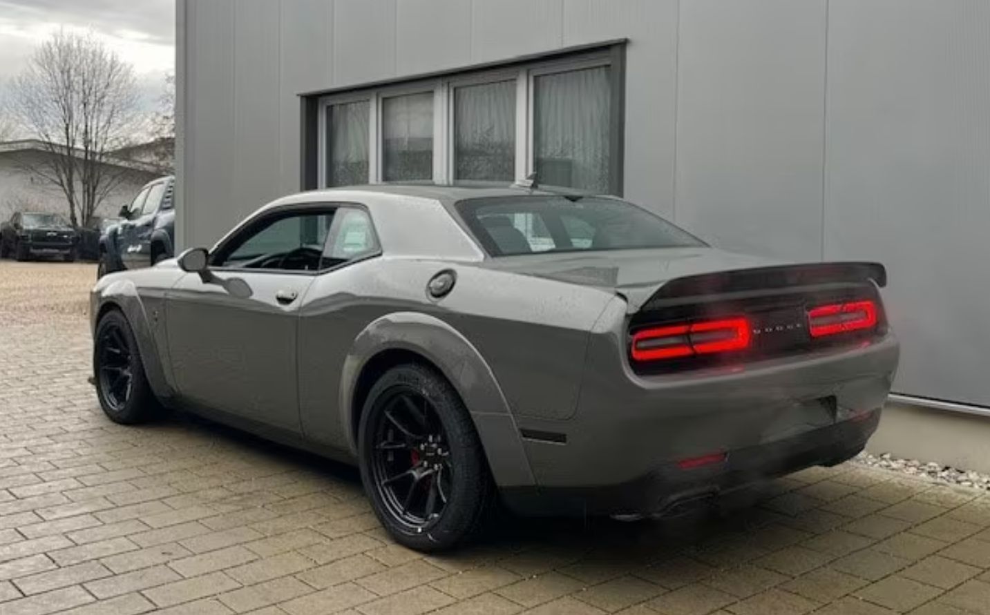 Dodge Challenger SRT Hellcat Widebody Jailbreak 2023