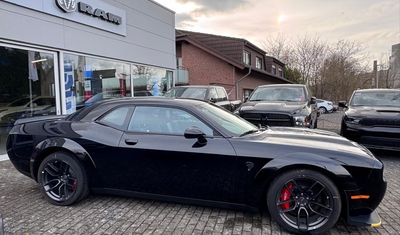 Dodge Challenger SRT Hellcat Widebody Jailbreak 2023