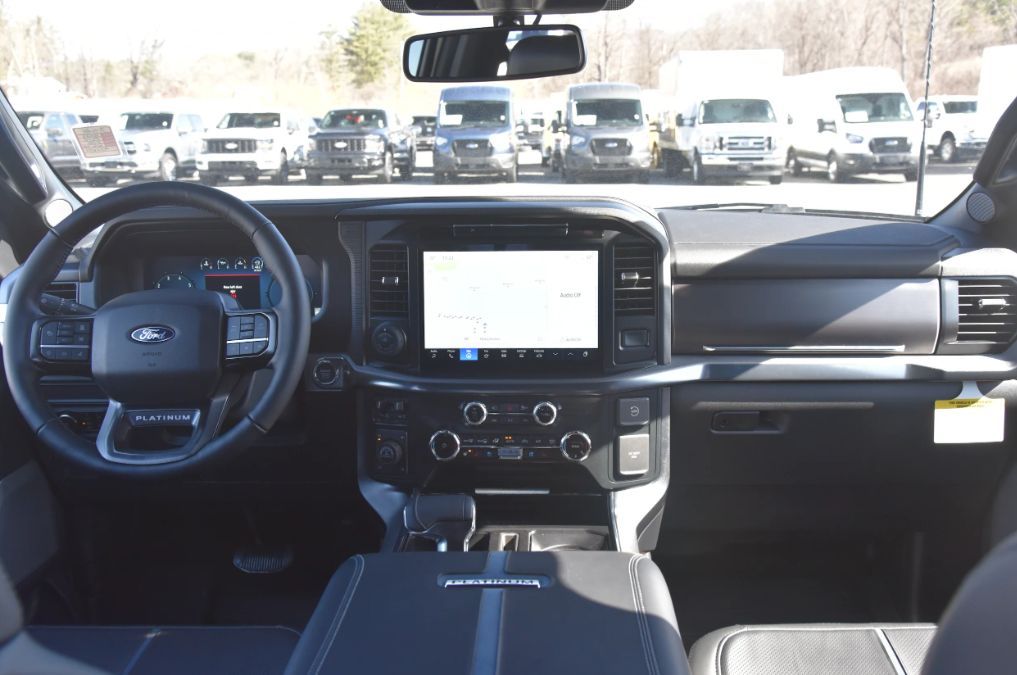 Ford F-150 Platinum 2025